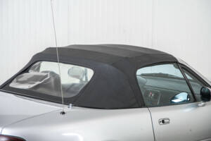 Bild 45/50 von Mazda MX-5 1.6 (1990)