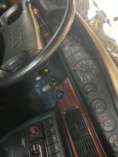 Bild 4/4 von Audi 200 Avant - 2.2 Turbo quattro (1989)