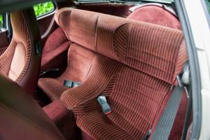Image 15/24 of Porsche 944 Turbo (1988)