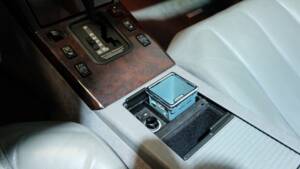 Image 13/34 of Mercedes-Benz 500 SL (1991)