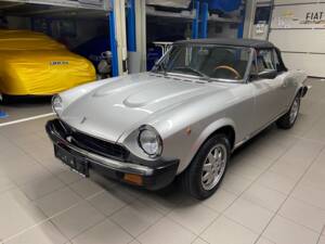 Image 6/32 of FIAT 124 Pininfarina Spidereuropa (1985)
