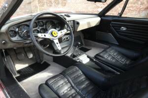 Afbeelding 46/50 van Ferrari 365 GTB/4 Daytona (1973)