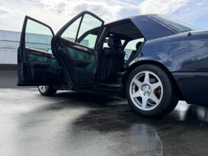 Bild 12/20 von Mercedes-Benz E 500 Limited (1994)