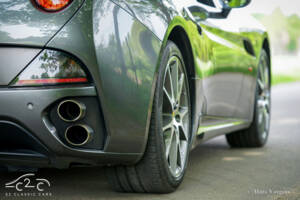Image 59/85 of Ferrari California (2010)