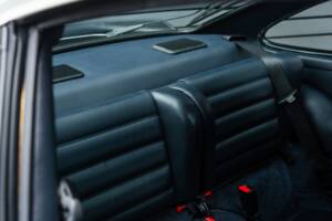 Image 33/50 of Porsche 911 Turbo LE (1989)