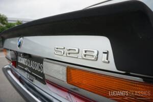 Image 25/59 of BMW 528i (1982)