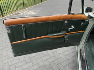 Image 37/50 of Mercedes-Benz 220 S Cabriolet (1958)