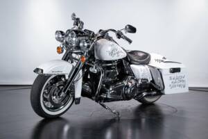 Image 7/50 of Harley-Davidson DUMMY (2010)
