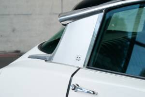 Bild 39/50 von Citroën DS 21 Pallas (1966)