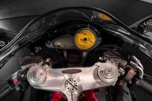 Image 18/23 of MV Agusta DUMMY (2000)