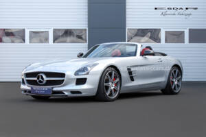 Imagen 2/36 de Mercedes-Benz SLS AMG Roadster (2012)