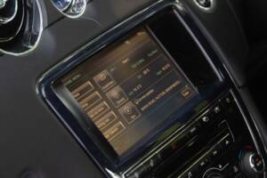Image 49/50 of Jaguar XJ 5.0 (2011)