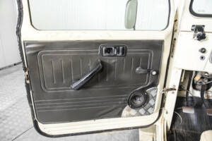 Image 29/50 of Toyota Land Cruiser BJ 40 (1977)