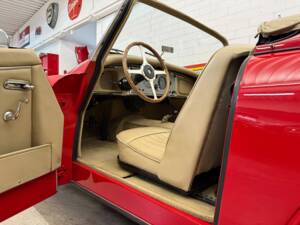 Image 6/17 of Jaguar XK 150 SE DHC (1958)