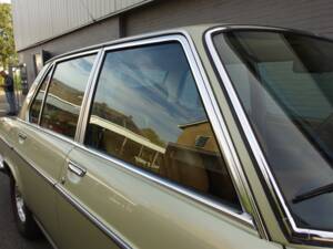 Image 24/95 de BMW 2500 (1977)