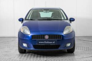 Bild 14/50 von FIAT Grande Punto 1.4 (2009)