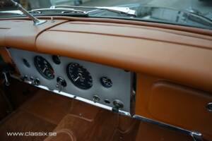 Image 9/15 de Jaguar XK 150 OTS (1958)