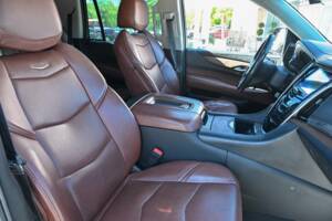 Bild 48/50 von Cadillac Escalade (2019)