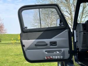 Bild 19/38 von Jeep Wrangler Sport Hardtop 2.5 (1997)