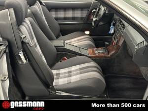 Immagine 9/15 di Mercedes-Benz 500 SL (1991)
