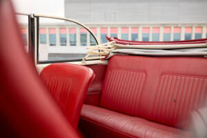 Image 17/22 of Morris Minor 1000 (1958)