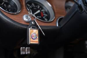 Image 53/83 of Alfa Romeo Giulia GT 1300 Junior (1968)