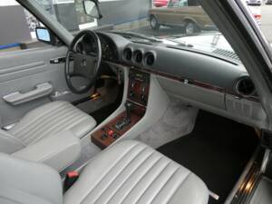 Immagine 12/24 di Mercedes-Benz 300 SL (1986)