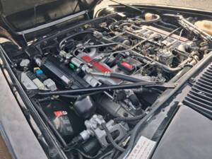 Image 9/41 de Jaguar XJRS 6.0 (1990)