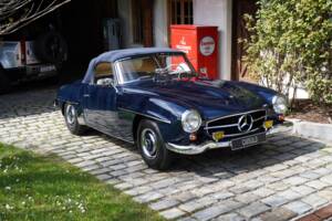 Image 18/20 of Mercedes-Benz 190 SL (1960)