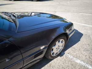 Image 33/38 of Mercedes-Benz SL 320 (1994)