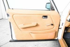 Image 31/50 of Mercedes-Benz 300 D (1980)