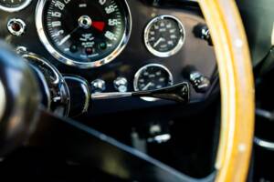 Bild 41/50 von Aston Martin DB 6 Vantage (1967)