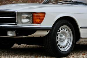 Bild 24/50 von Mercedes-Benz 280 SL (1977)