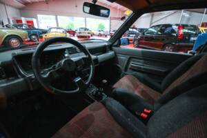 Bild 10/16 von Renault R 5 GT Turbo (1988)