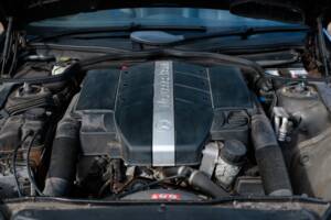 Image 27/50 of Mercedes-Benz SL 350 (2004)