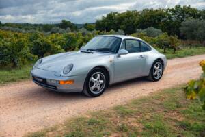 Image 4/15 of Porsche 911 Carrera 4 (1994)