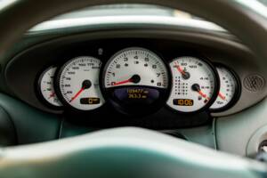 Image 26/50 of Porsche 911 Carrera 4S (2002)