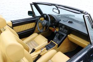 Imagen 14/38 de Alfa Romeo 2.0 Spider (1990)