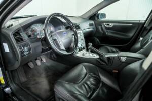 Bild 11/48 von Volvo V 70 2.4 (2006)