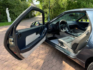 Immagine 30/77 di Porsche 928 GT (1990)