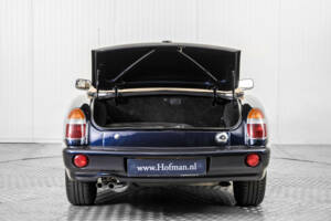 Bild 39/50 von MG RV8 (1993)