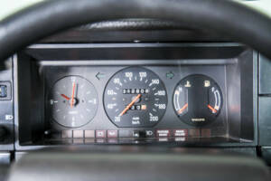 Image 19/50 of Volvo 245 GLE (1982)