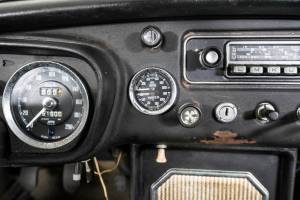 Afbeelding 27/50 van MG MGB GT (1968)