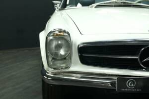 Immagine 41/50 di Mercedes-Benz 280 SL (1968)
