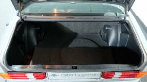 Bild 29/32 von Mercedes-Benz 190 E 1.8 (1991)