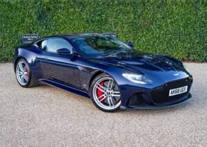 Immagine 21/50 di Aston Martin DBS Superleggera (2018)