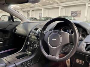 Afbeelding 9/12 van Aston Martin V8 Vantage (2009)