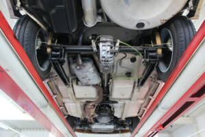 Immagine 12/50 di Alfa Romeo 2.0 Spider QV (1987)