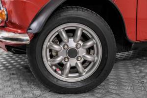 Image 4/50 of Mini 1000 (1985)