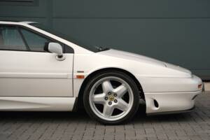 Image 24/50 of Lotus Esprit S4 (1994)